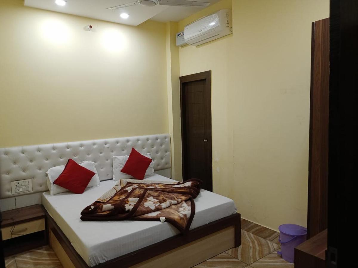 Hotel vinayak inn Haridwār Buitenkant foto