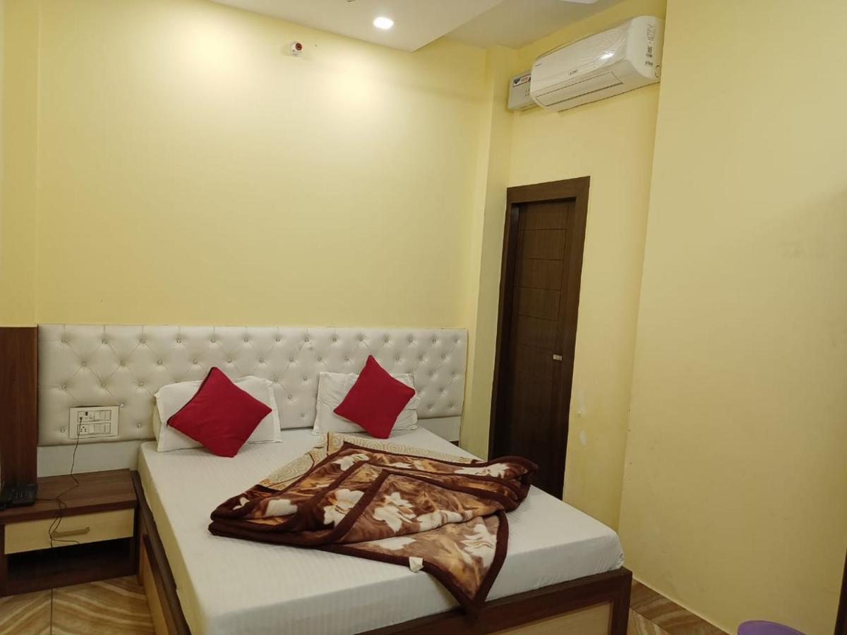 Hotel vinayak inn Haridwār Buitenkant foto