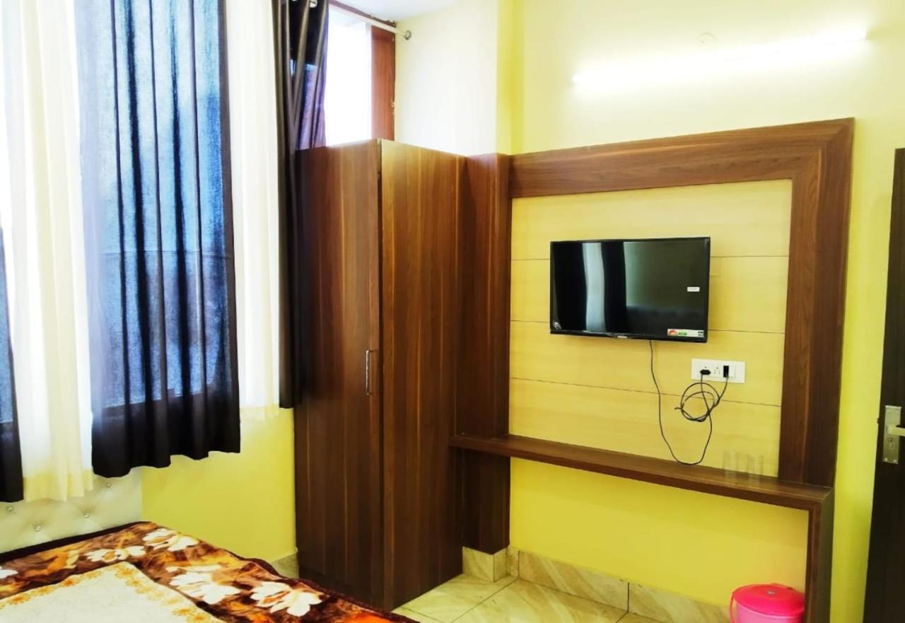 Hotel vinayak inn Haridwār Buitenkant foto