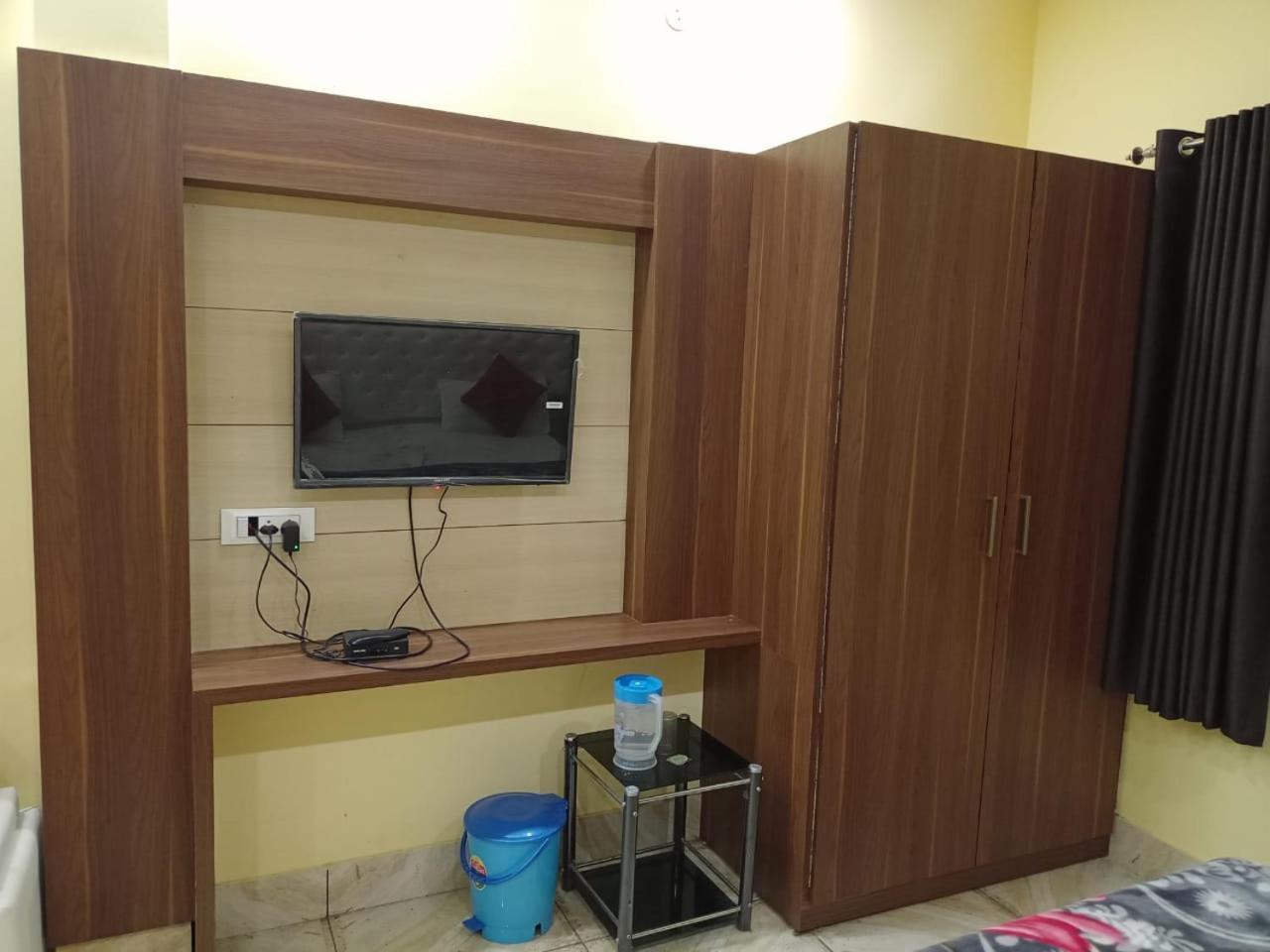 Hotel vinayak inn Haridwār Kamer foto