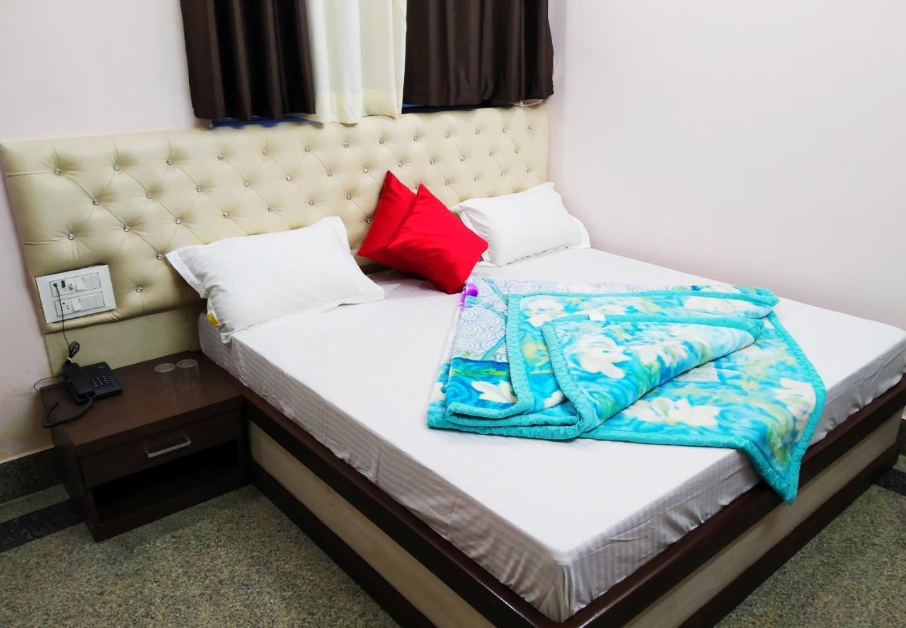 Hotel vinayak inn Haridwār Buitenkant foto